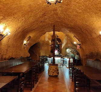Cueva Restaurante Itariegos